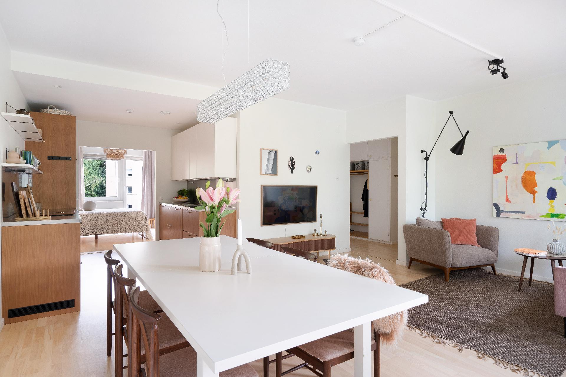 Männikkötie 11, Maunula, Helsinki