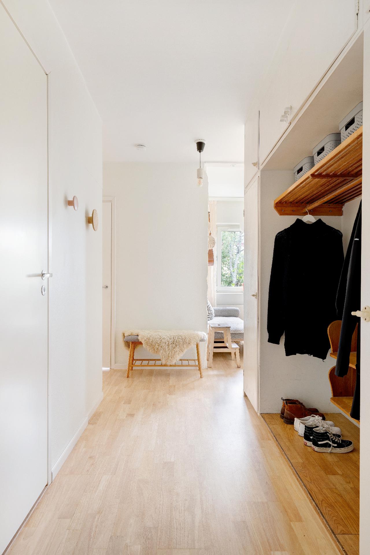 Männikkötie 11, Maunula, Helsinki