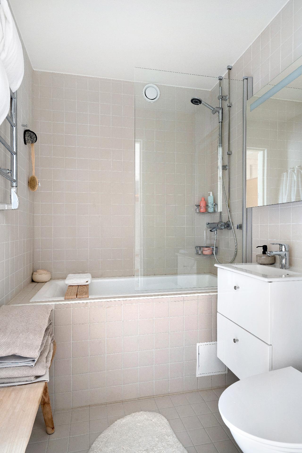 Männikkötie 11, Maunula, Helsinki