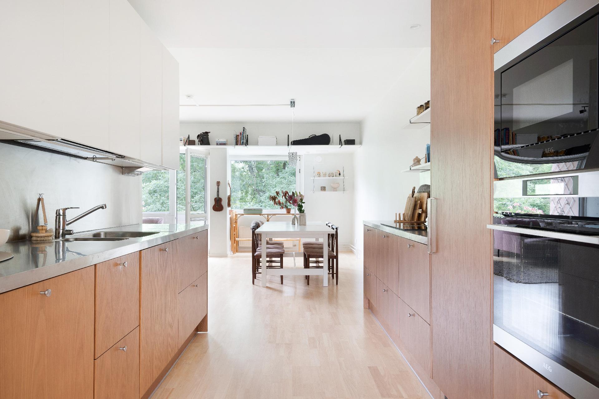 Männikkötie 11, Maunula, Helsinki