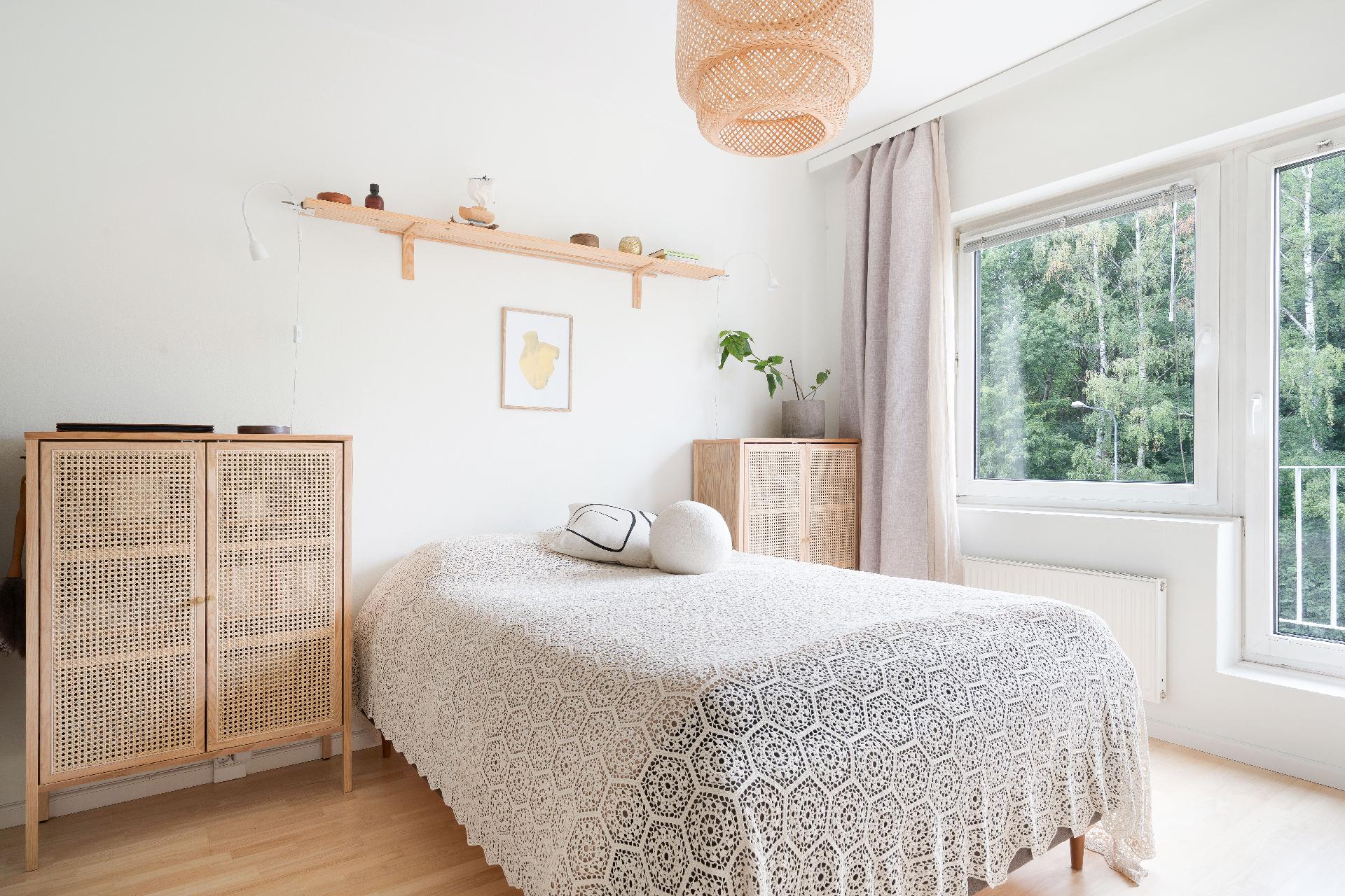 Männikkötie 11, Maunula, Helsinki