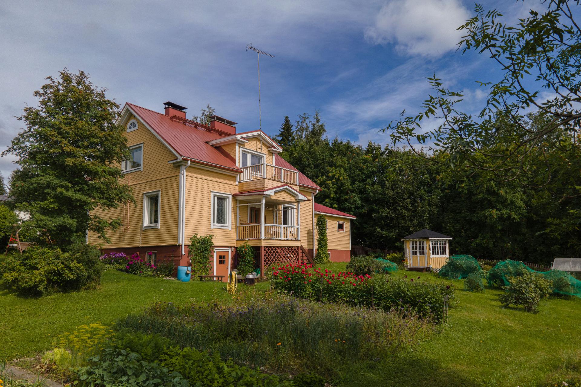 Kuusitie 10, Rautalampi