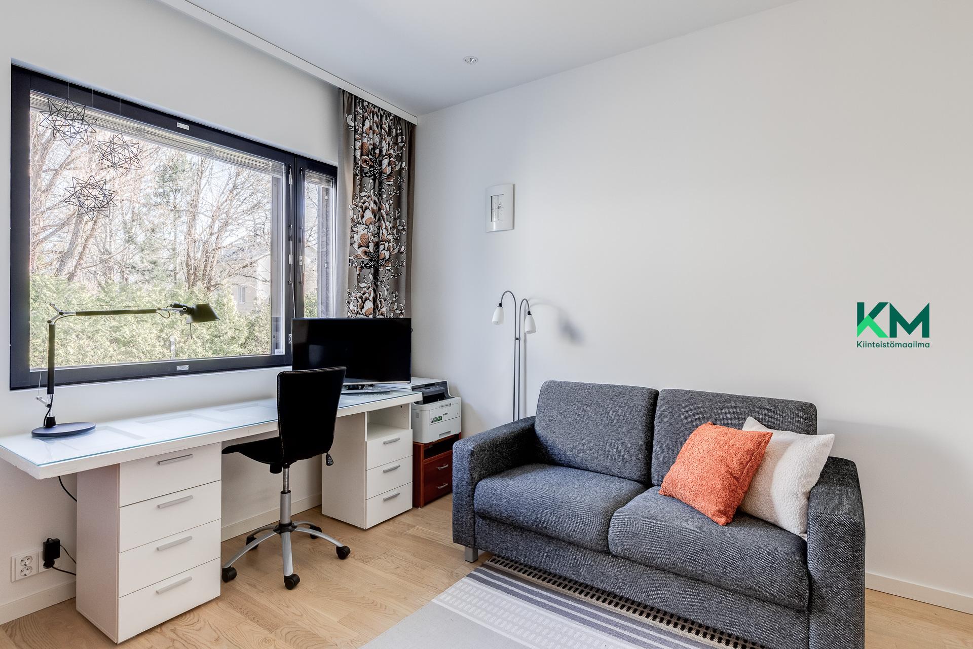 Välitalontie 20, Länsi-Pakila, Helsinki