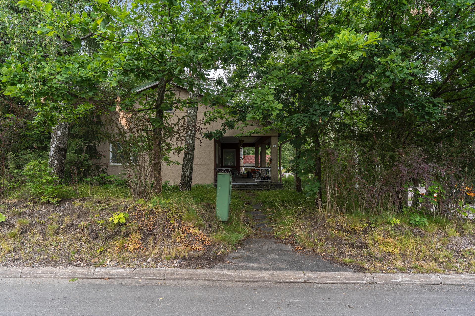 Lintukalliontie 9, Martinlaakso, Vantaa