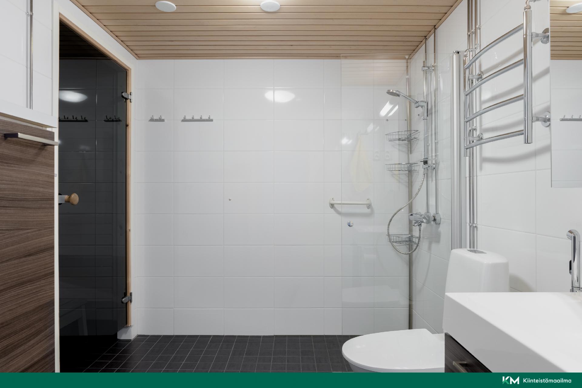 Leinikkitie 13, Hiekkaharju, Vantaa