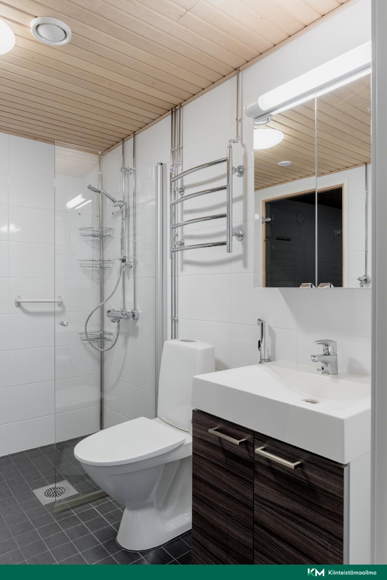 Leinikkitie 13, Hiekkaharju, Vantaa