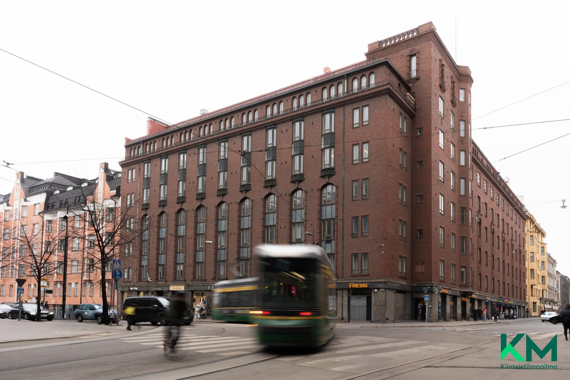 Simonkatu 12, Kamppi, Helsinki