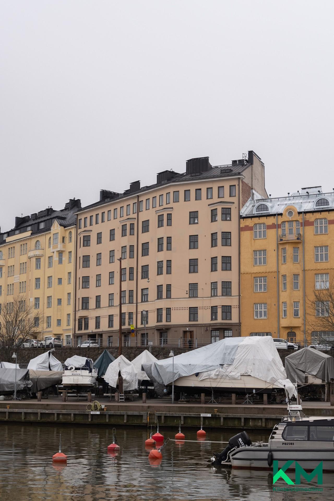 Laivastokatu 12, Katajanokka, Helsinki