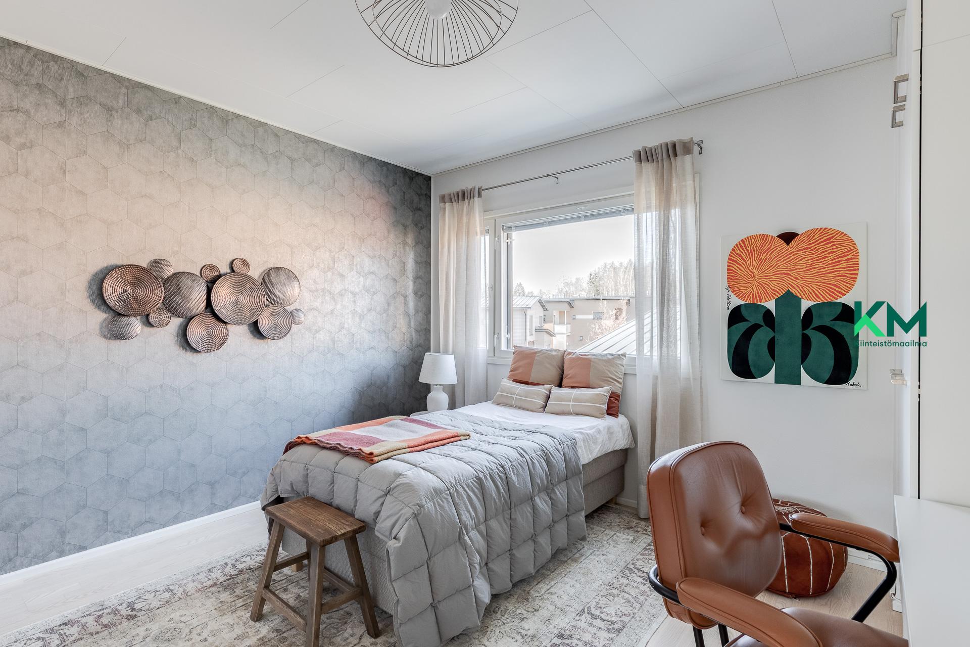 Heinäsarantie 10, Länsi-Pakila, Helsinki