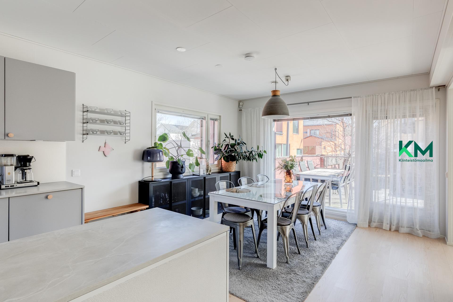 Heinäsarantie 10, Länsi-Pakila, Helsinki