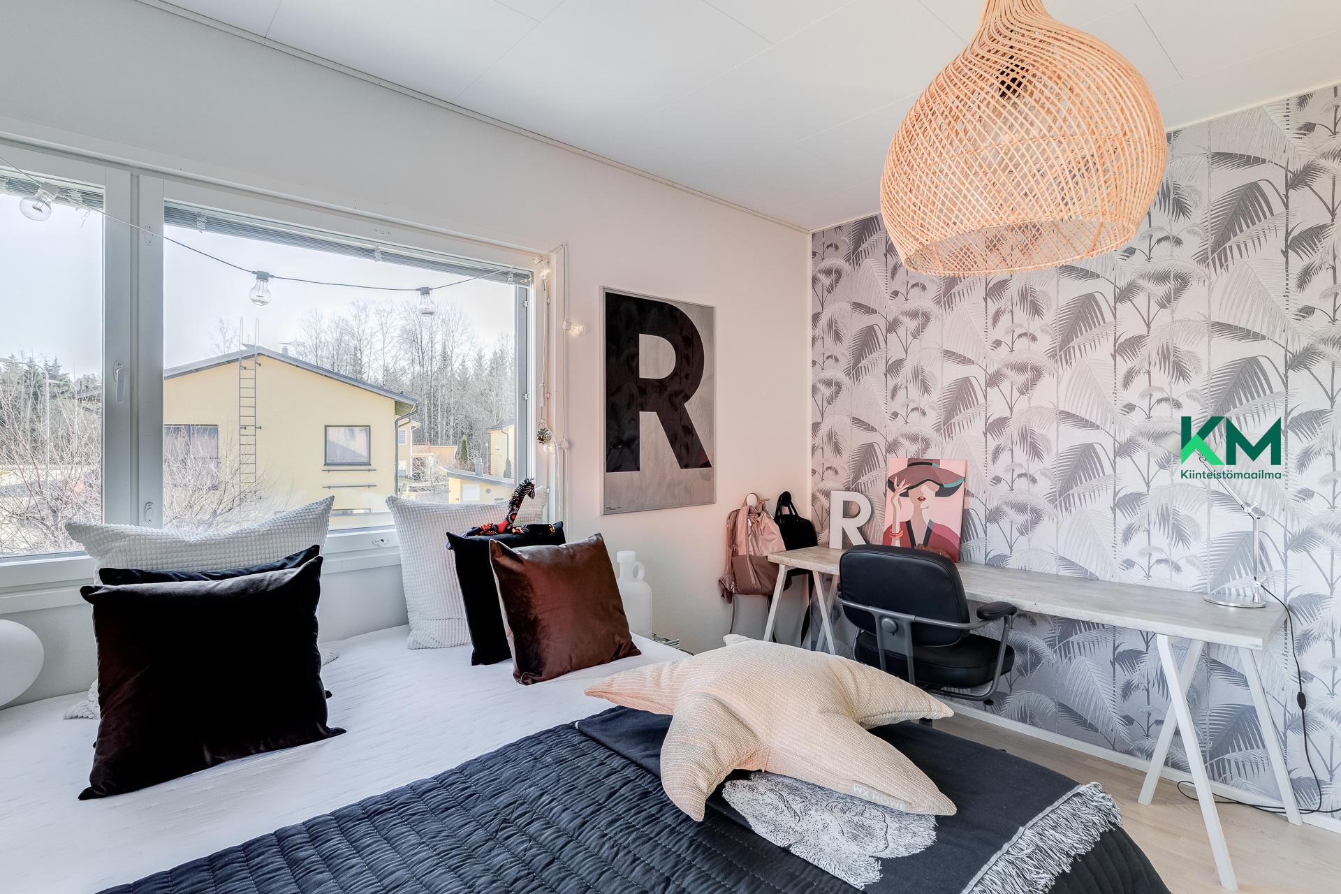 Heinäsarantie 10, Länsi-Pakila, Helsinki