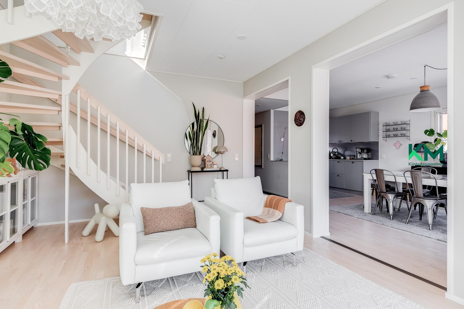 Heinäsarantie 10, Länsi-Pakila, Helsinki