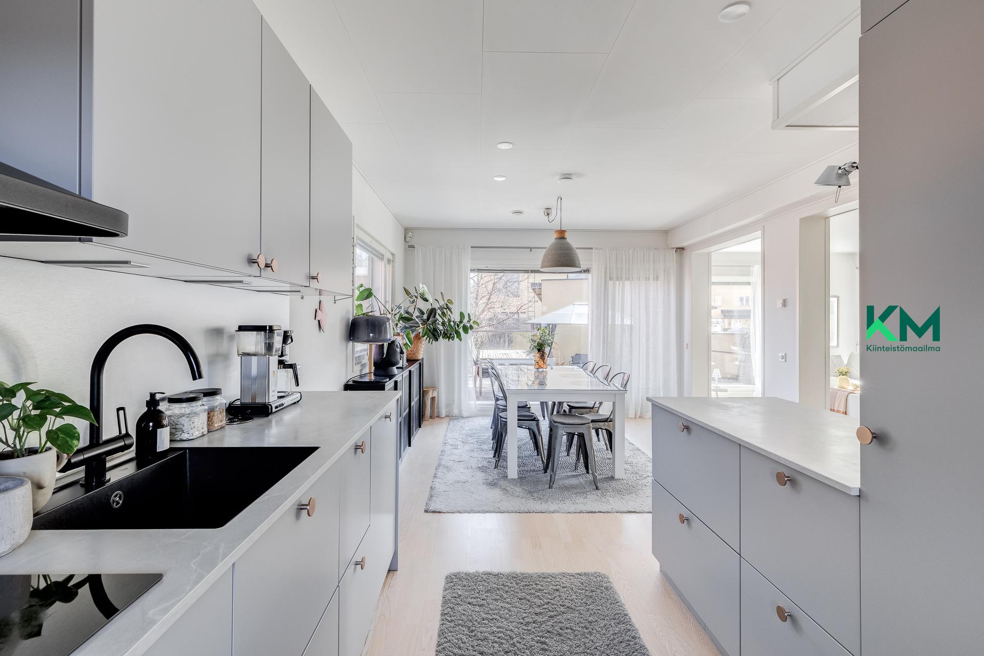 Heinäsarantie 10, Länsi-Pakila, Helsinki