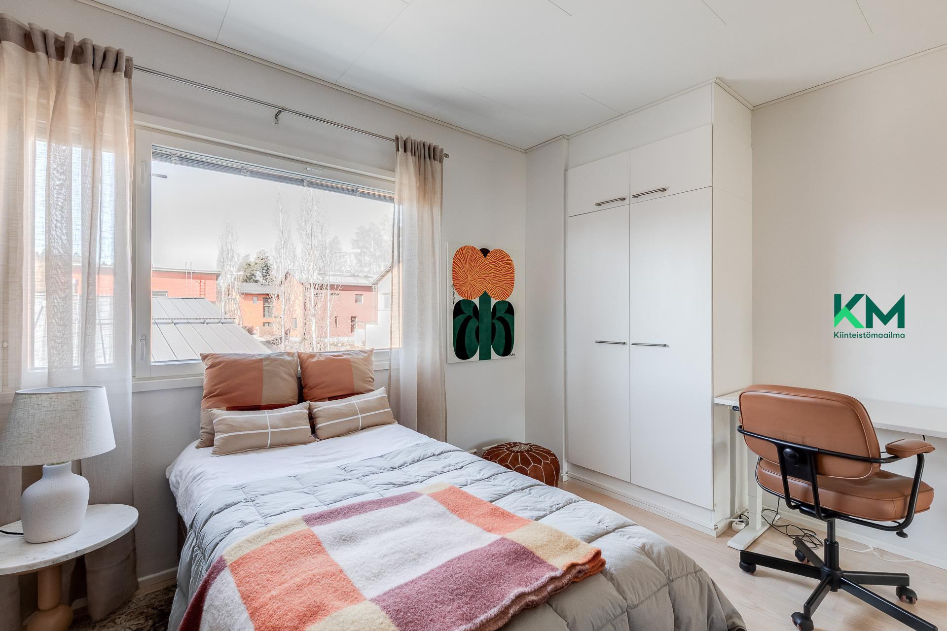 Heinäsarantie 10, Länsi-Pakila, Helsinki