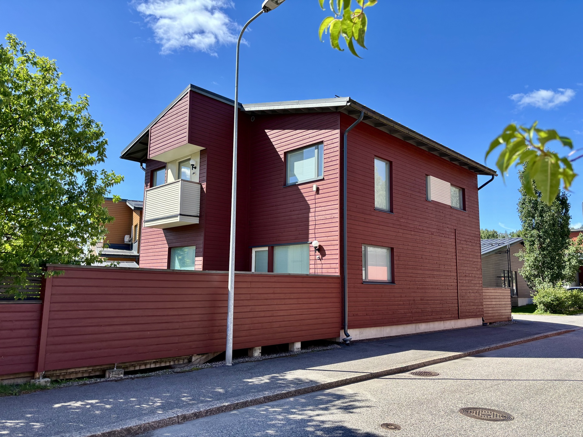Heinäsarantie 10, Länsi-Pakila, Helsinki