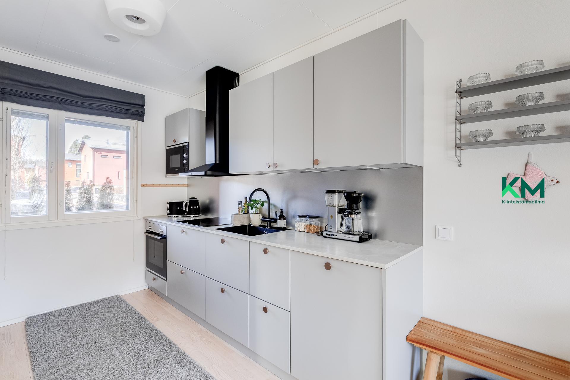 Heinäsarantie 10, Länsi-Pakila, Helsinki