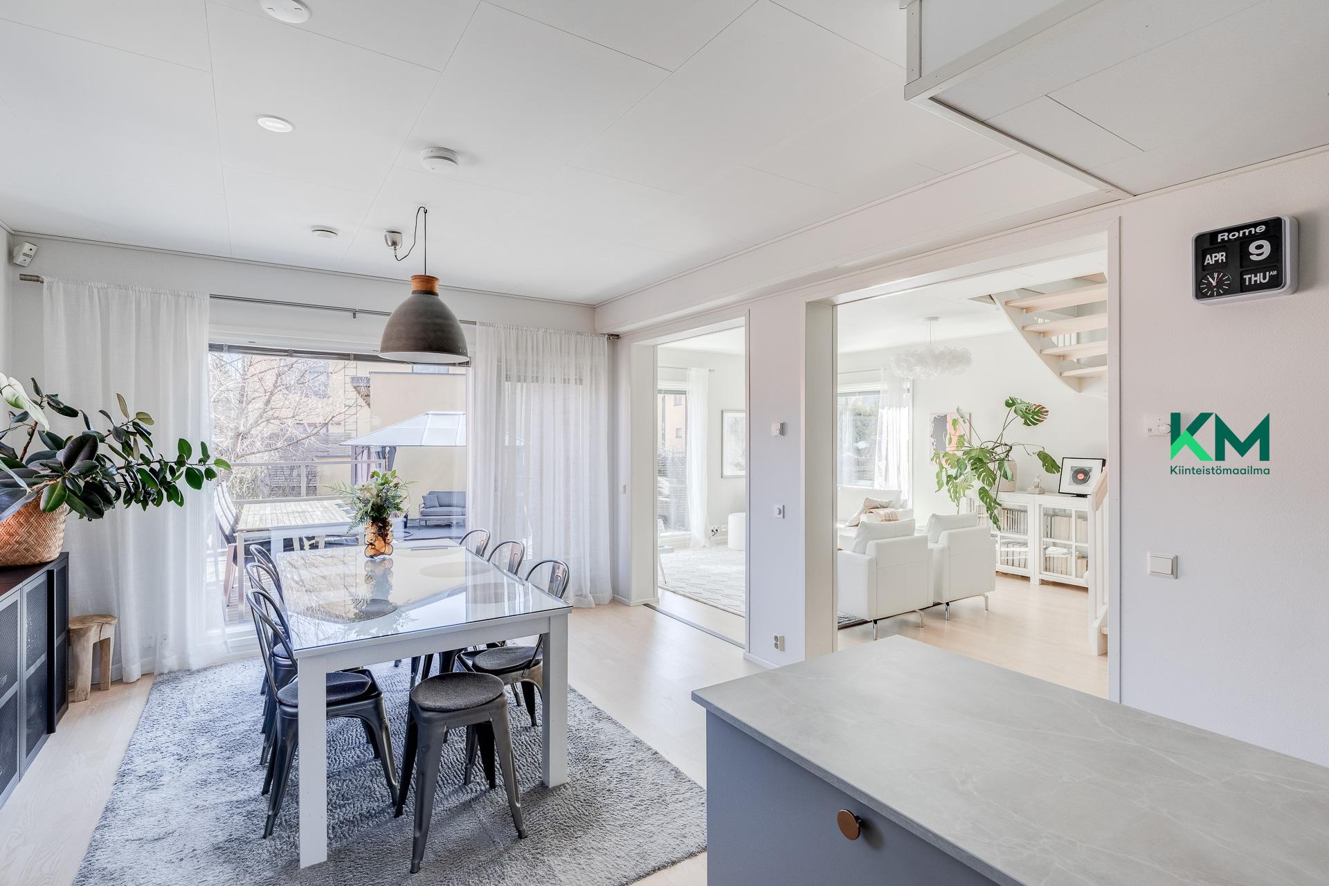 Heinäsarantie 10, Länsi-Pakila, Helsinki