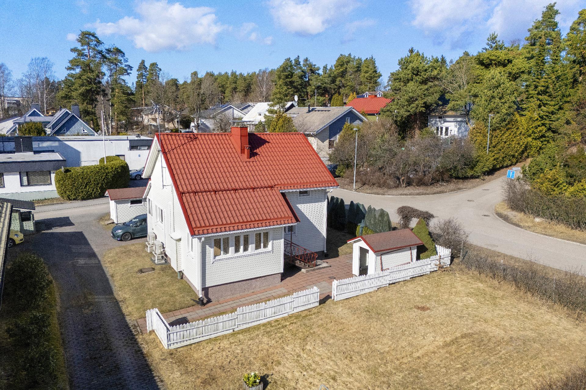 Minttutie 18, Simonmetsä, Vantaa