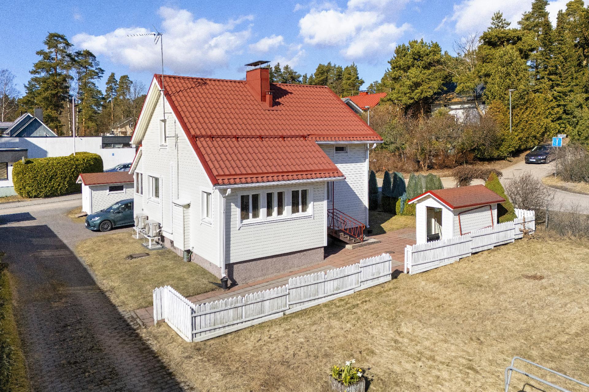 Minttutie 18, Simonmetsä, Vantaa