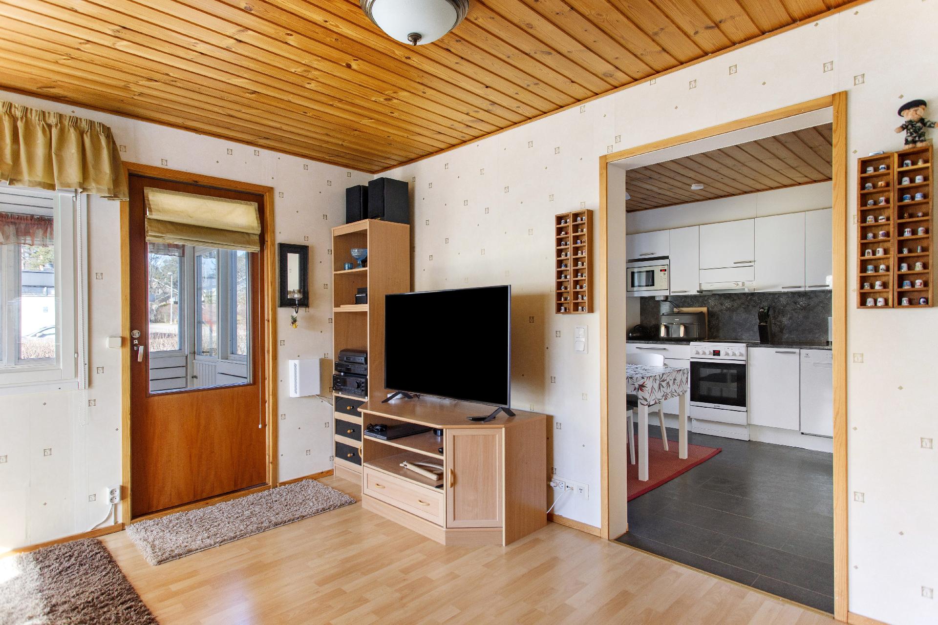 Minttutie 18, Simonmetsä, Vantaa