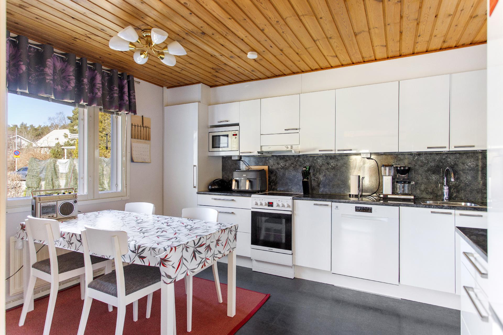 Minttutie 18, Simonmetsä, Vantaa