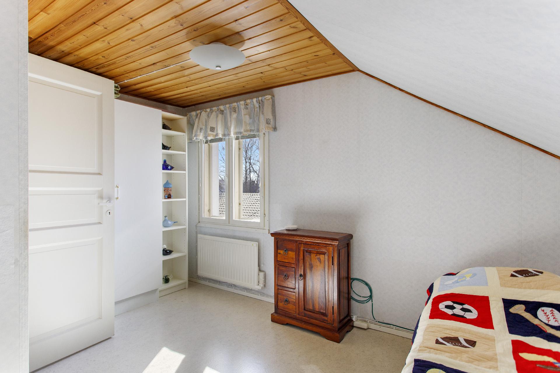 Minttutie 18, Simonmetsä, Vantaa