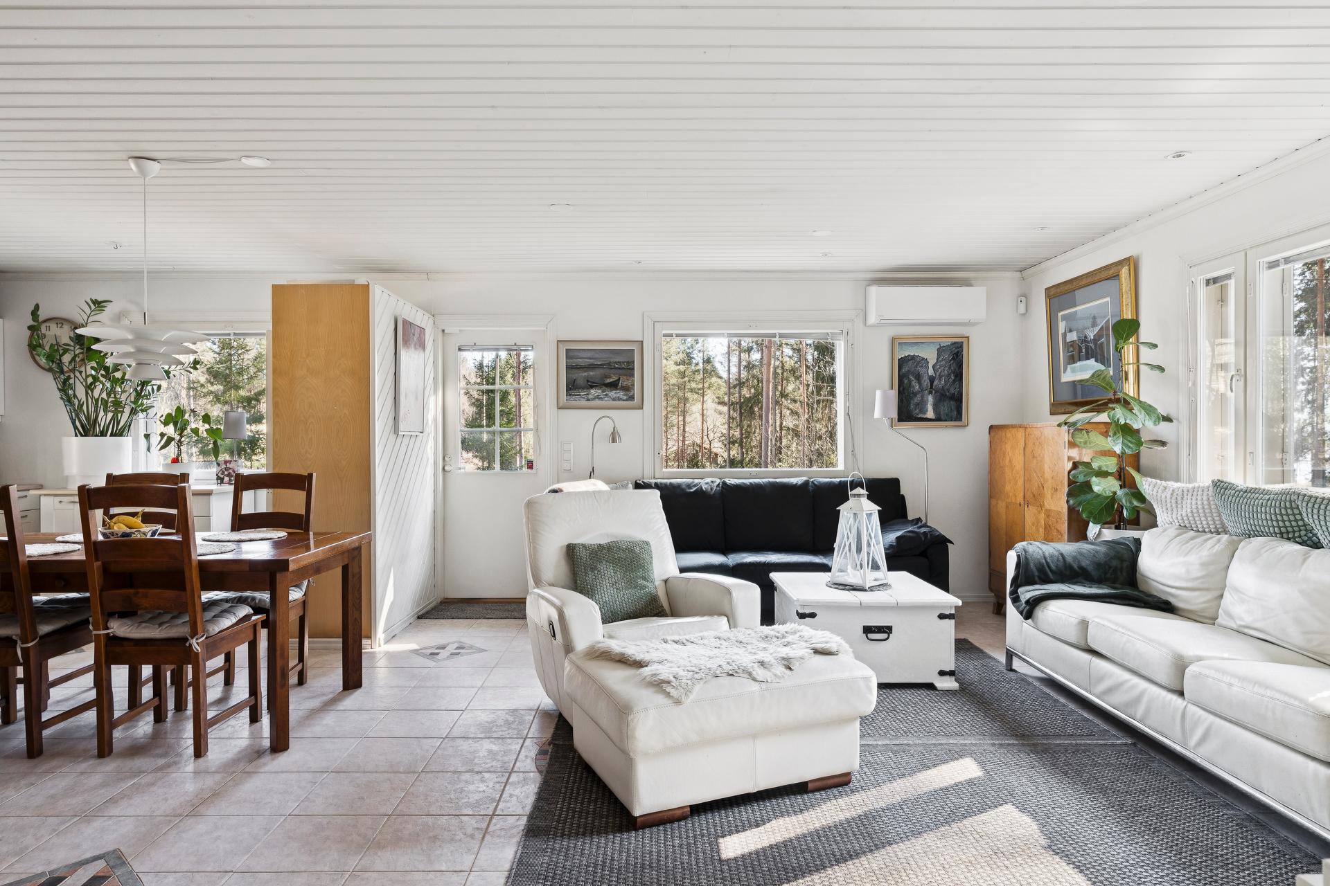 Olohuone, käynti terassille