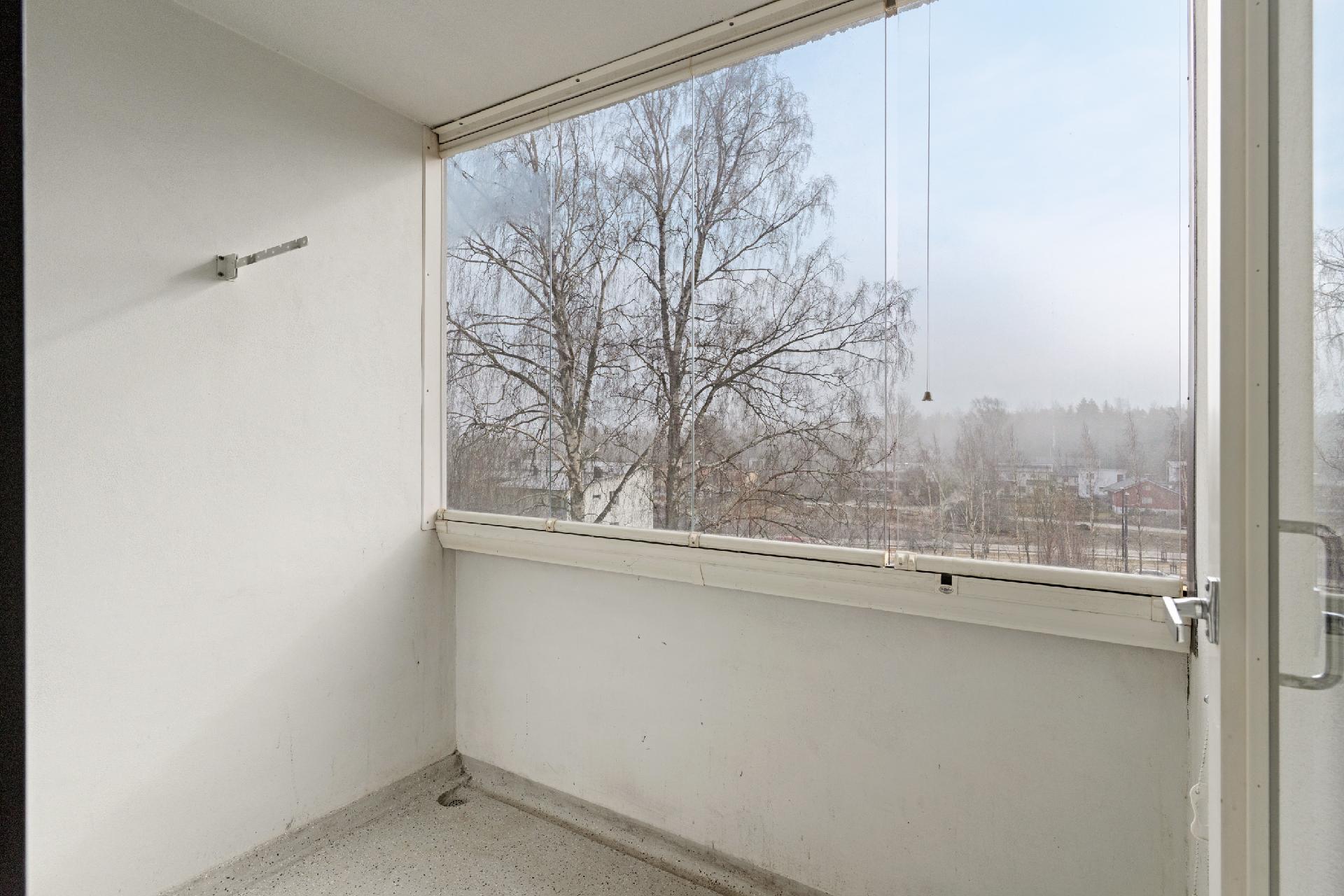 Koirasaarenrinne 3, Laajasalo, Helsinki