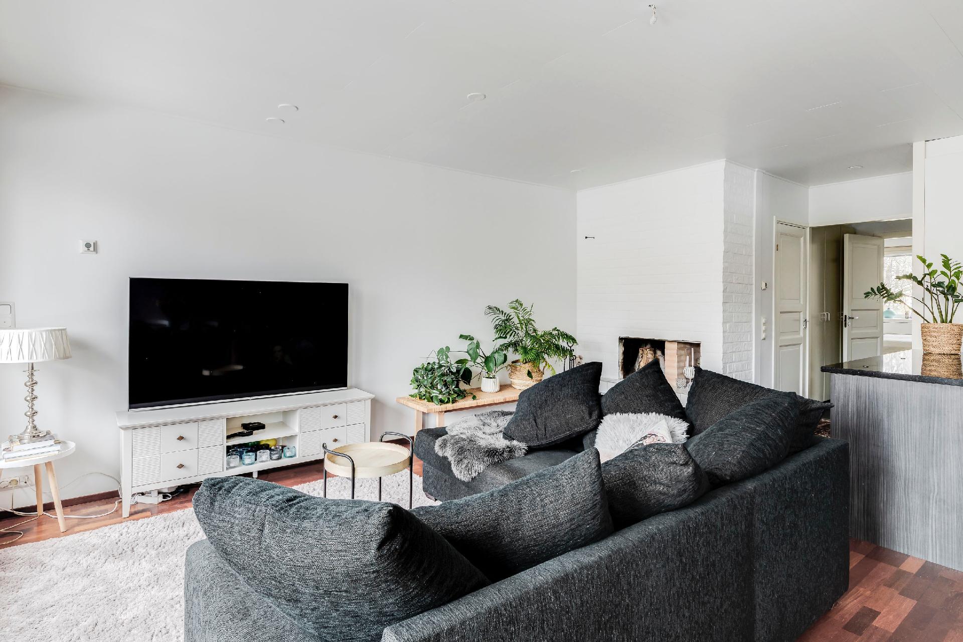 Saramäentie 26, Paloheinä, Helsinki