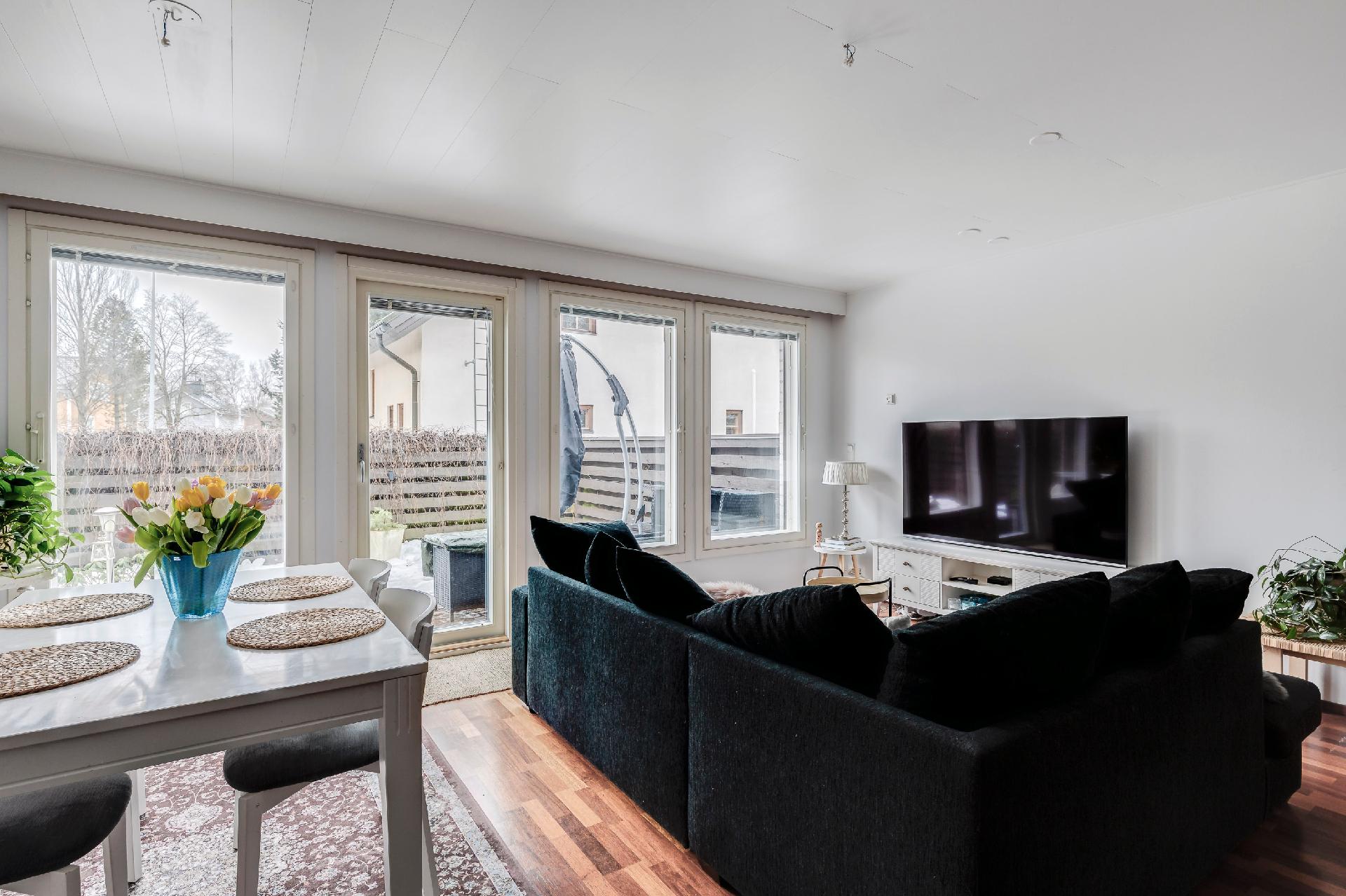 Saramäentie 26, Paloheinä, Helsinki