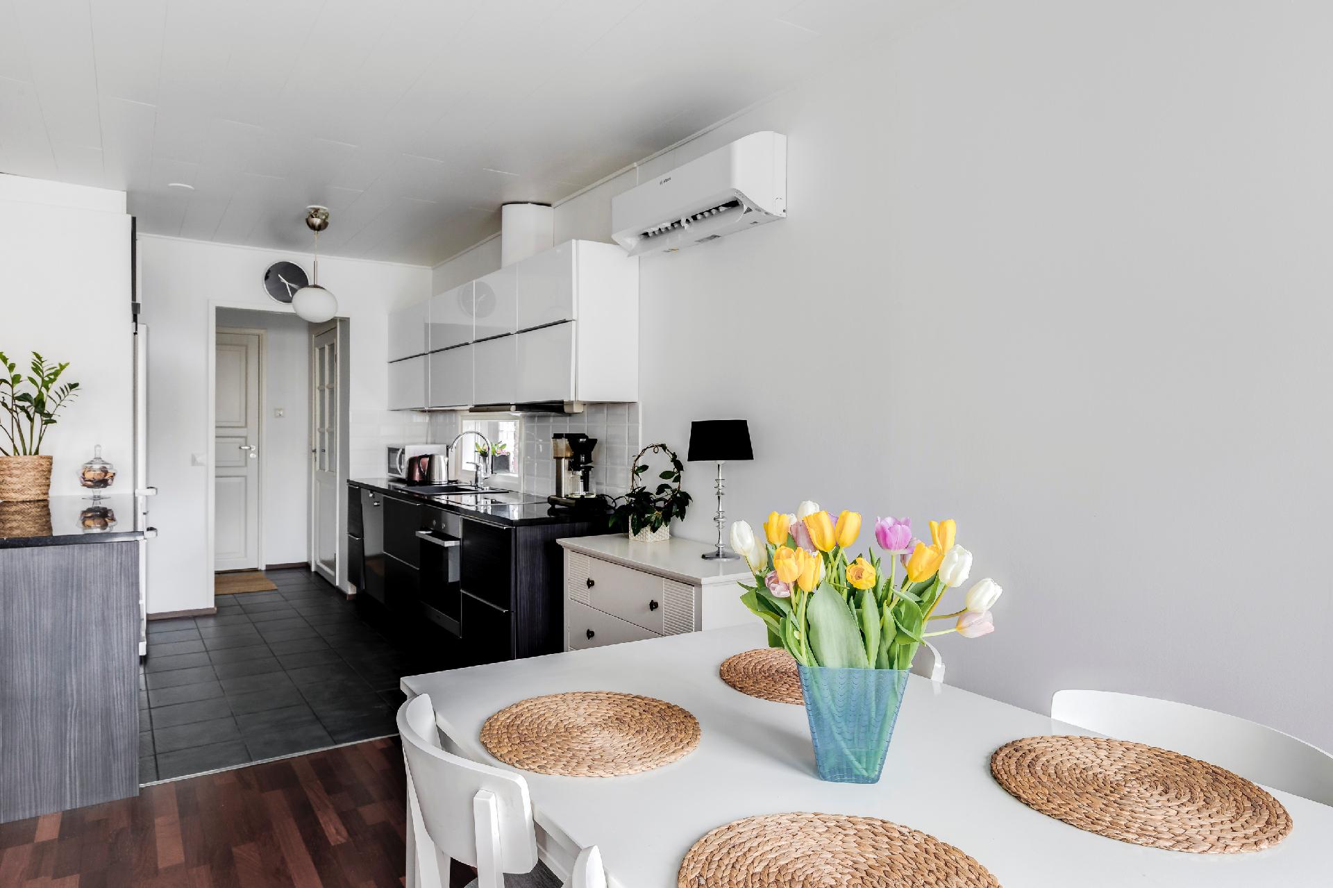 Saramäentie 26, Paloheinä, Helsinki