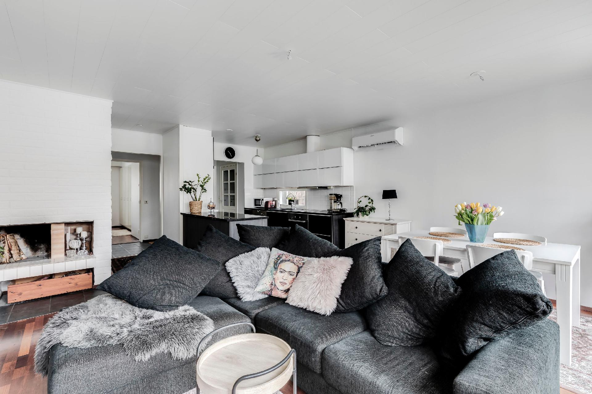 Saramäentie 26, Paloheinä, Helsinki