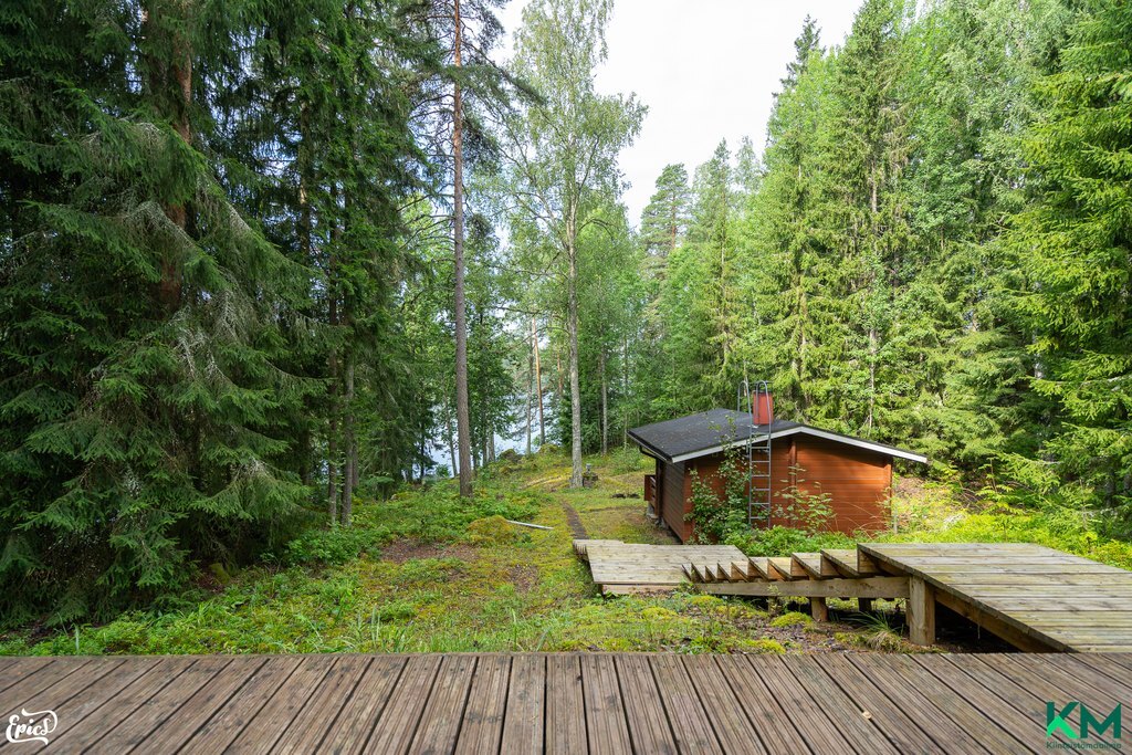 Terassinäkymä rantaan