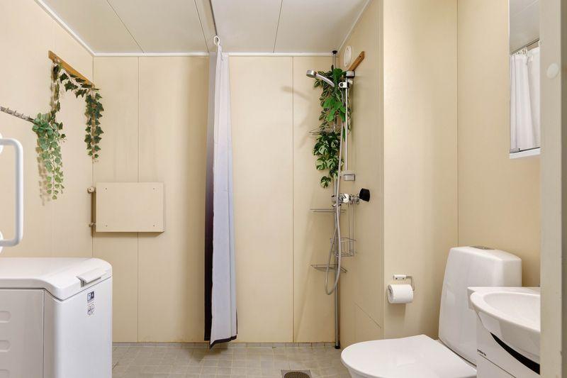 Rukkilanrinne 4, Malminkartano, Helsinki