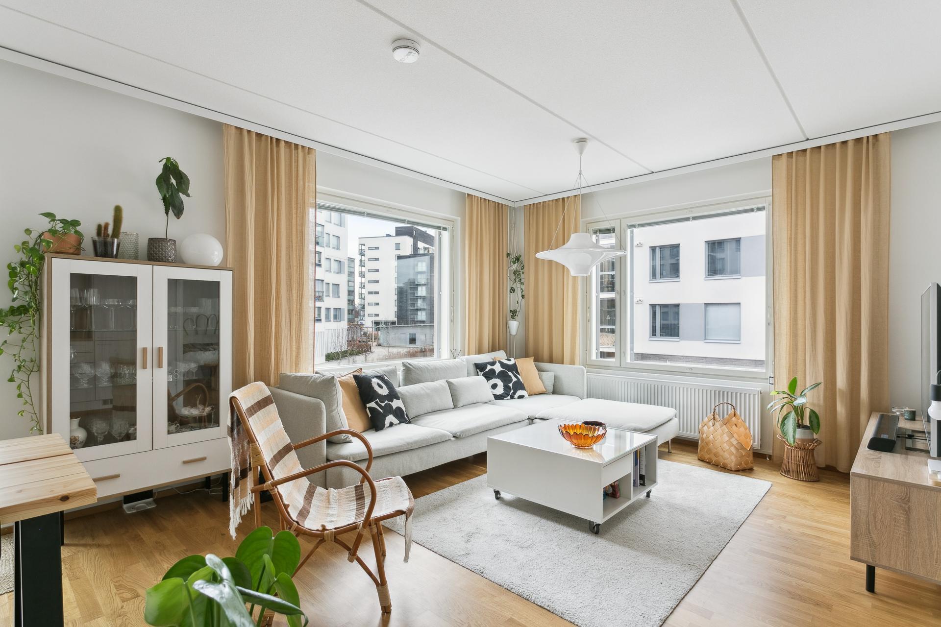 Kaarlo Sarkian katu 10, Vermonniitty, Espoo