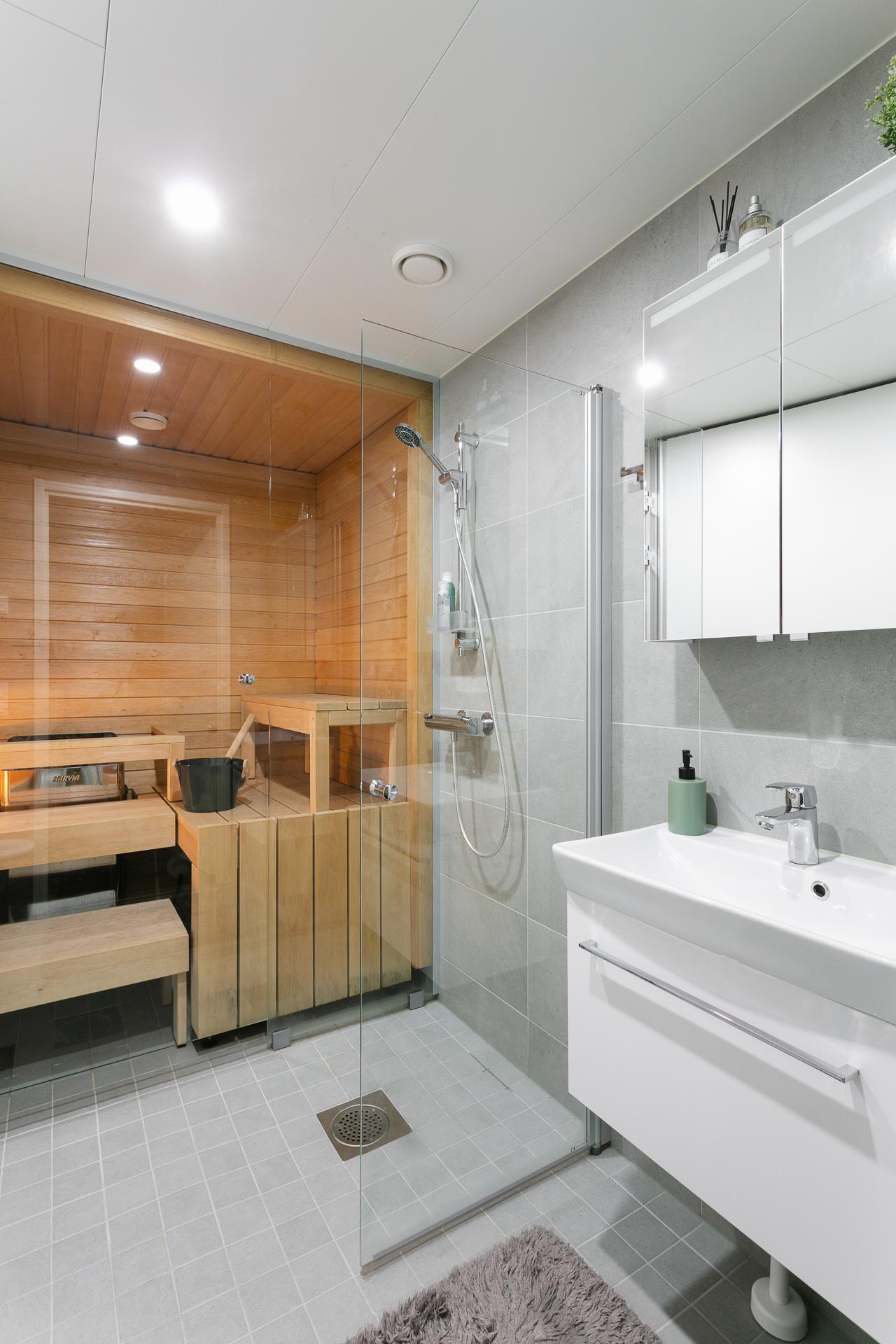 Kaarlo Sarkian katu 10, Vermonniitty, Espoo