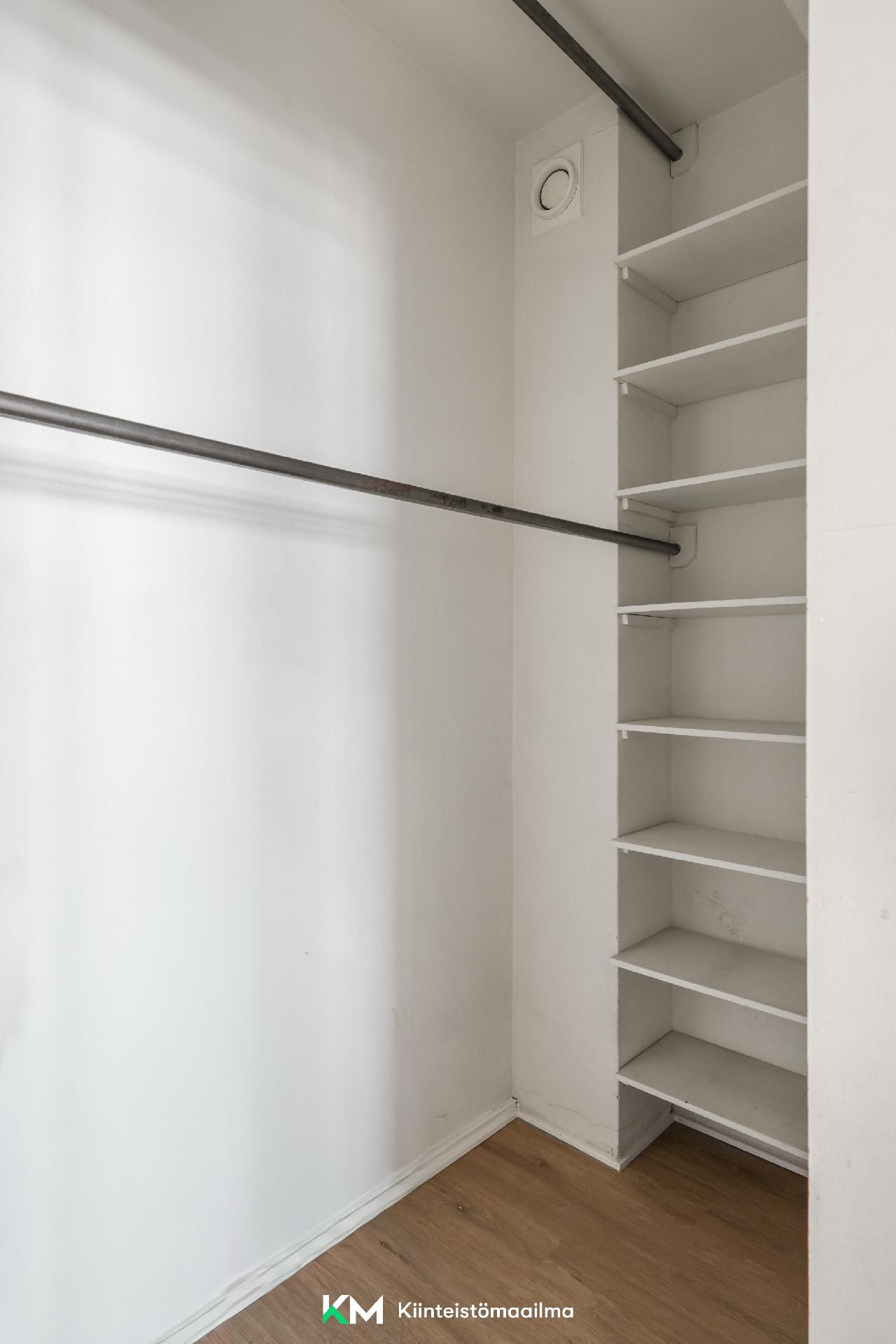 Pajalahdentie 17, Lauttasaari, Helsinki