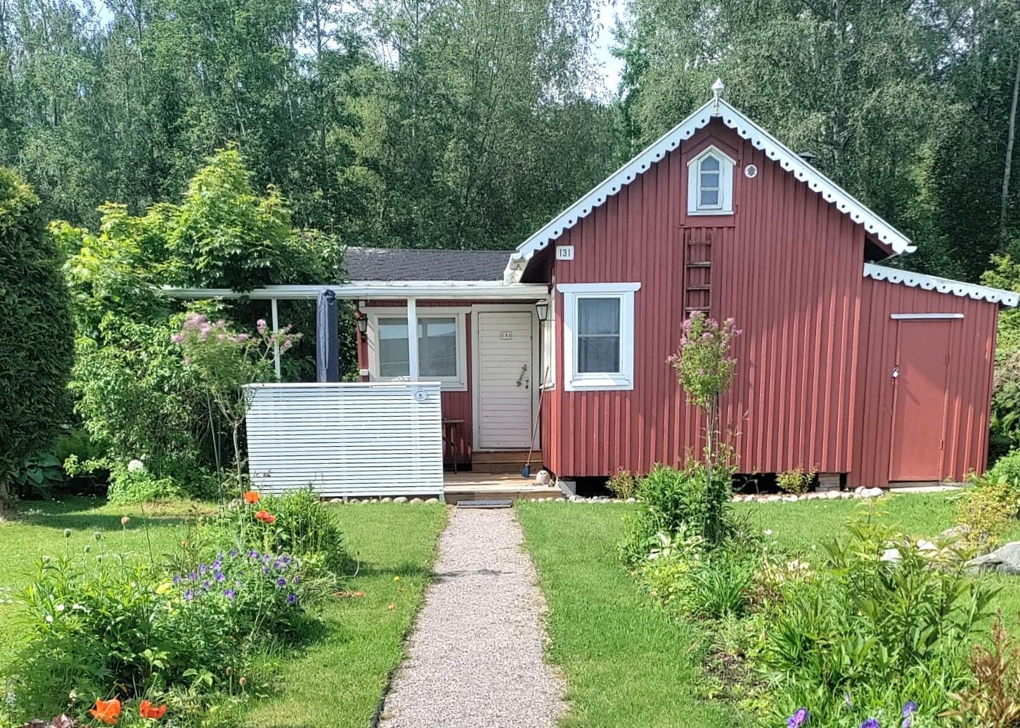 Marjaniemen Siirtolapuutarha, Mustikkatie 131, Marjaniemi, Helsinki