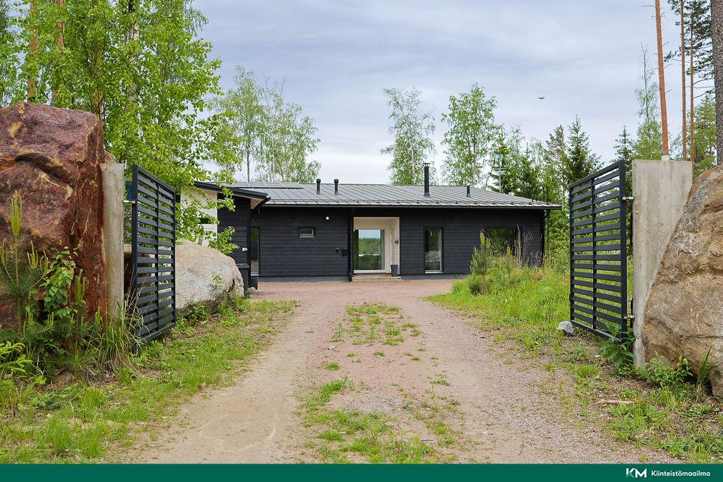 Kiviluhtantie 61, Hirvensalmi