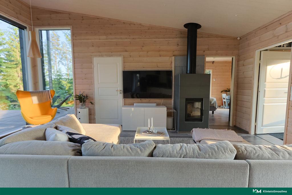 Kiviluhtantie 61, Hirvensalmi