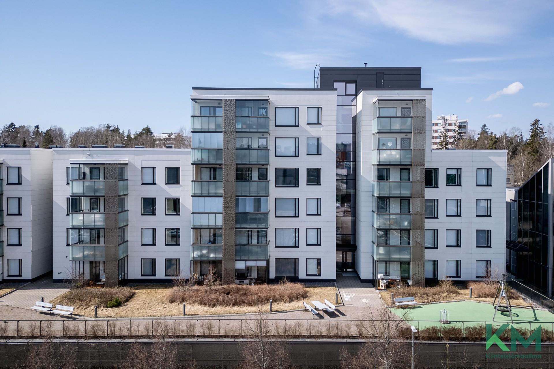 Tietäjäntie 4, Tapiola, Espoo