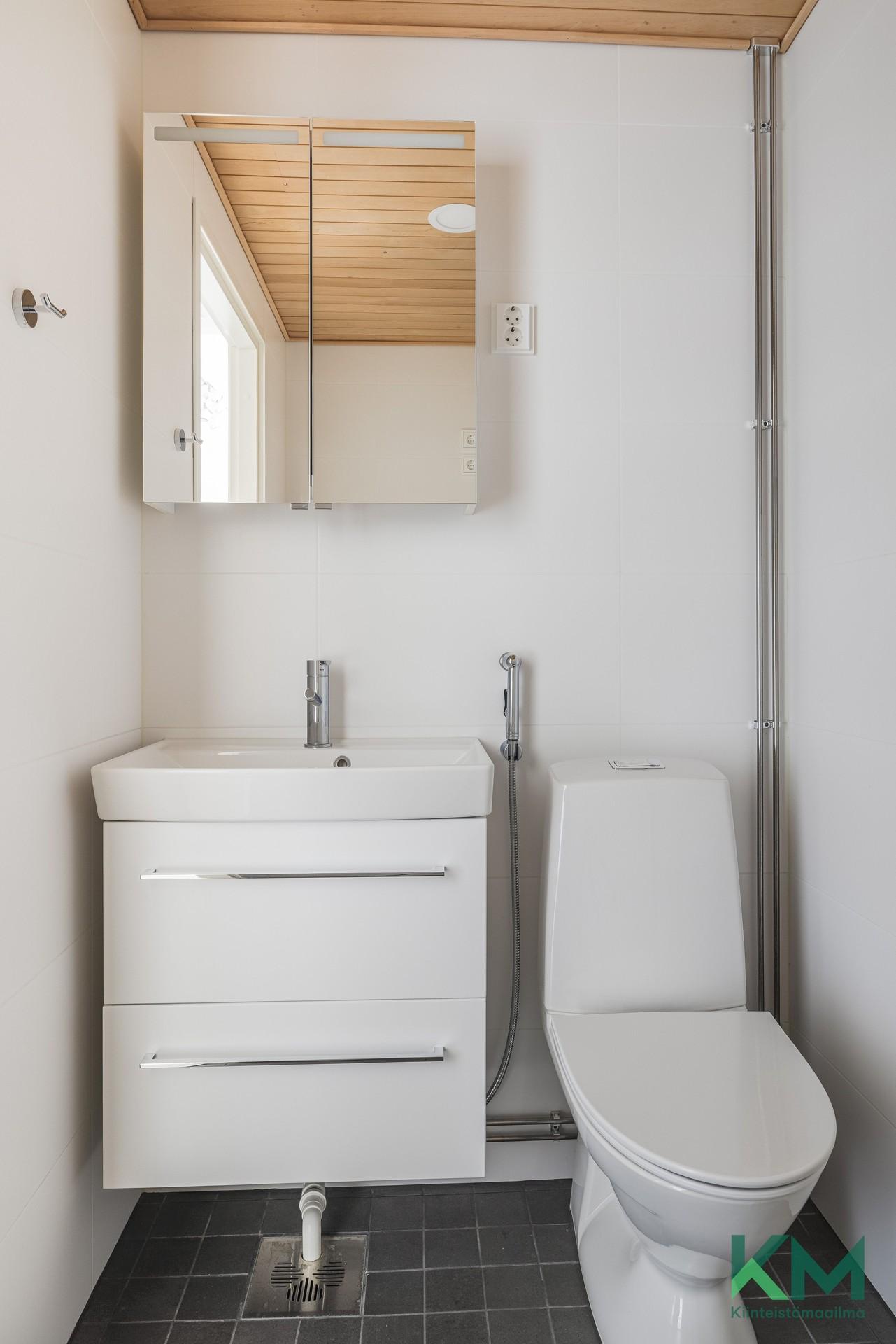 Tietäjäntie 4, Tapiola, Espoo