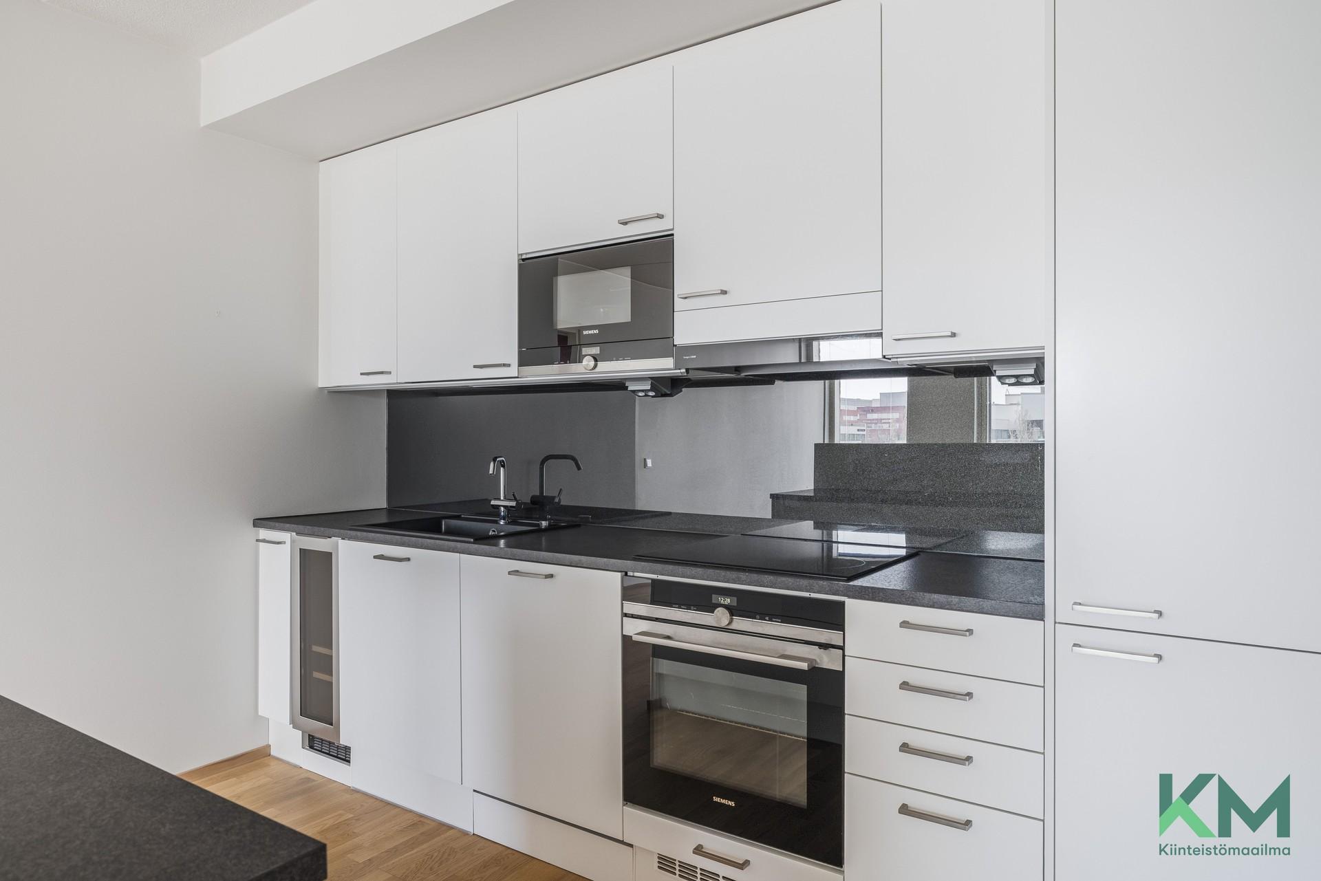 Tietäjäntie 4, Tapiola, Espoo