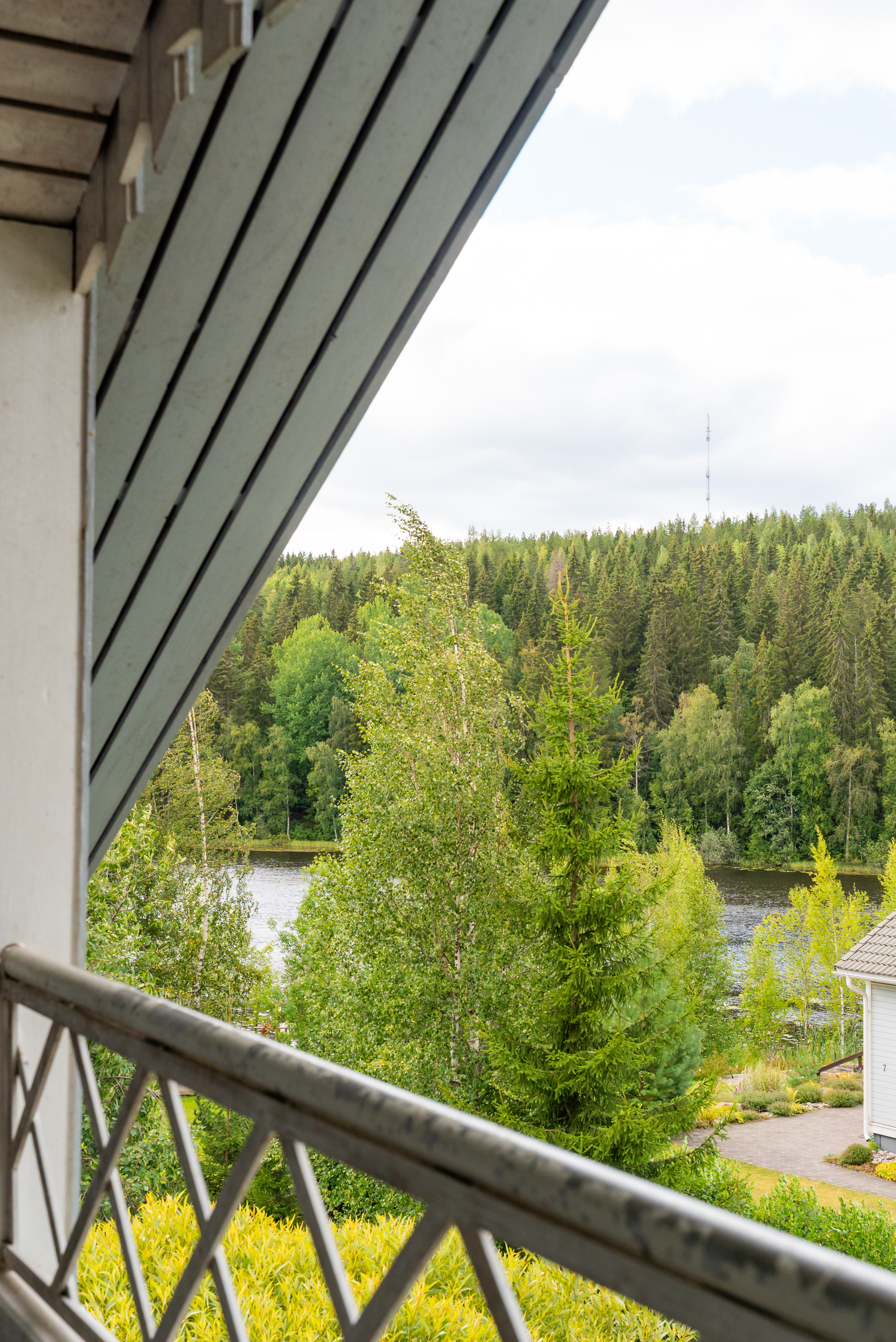 yläparvekkeelta näkymää