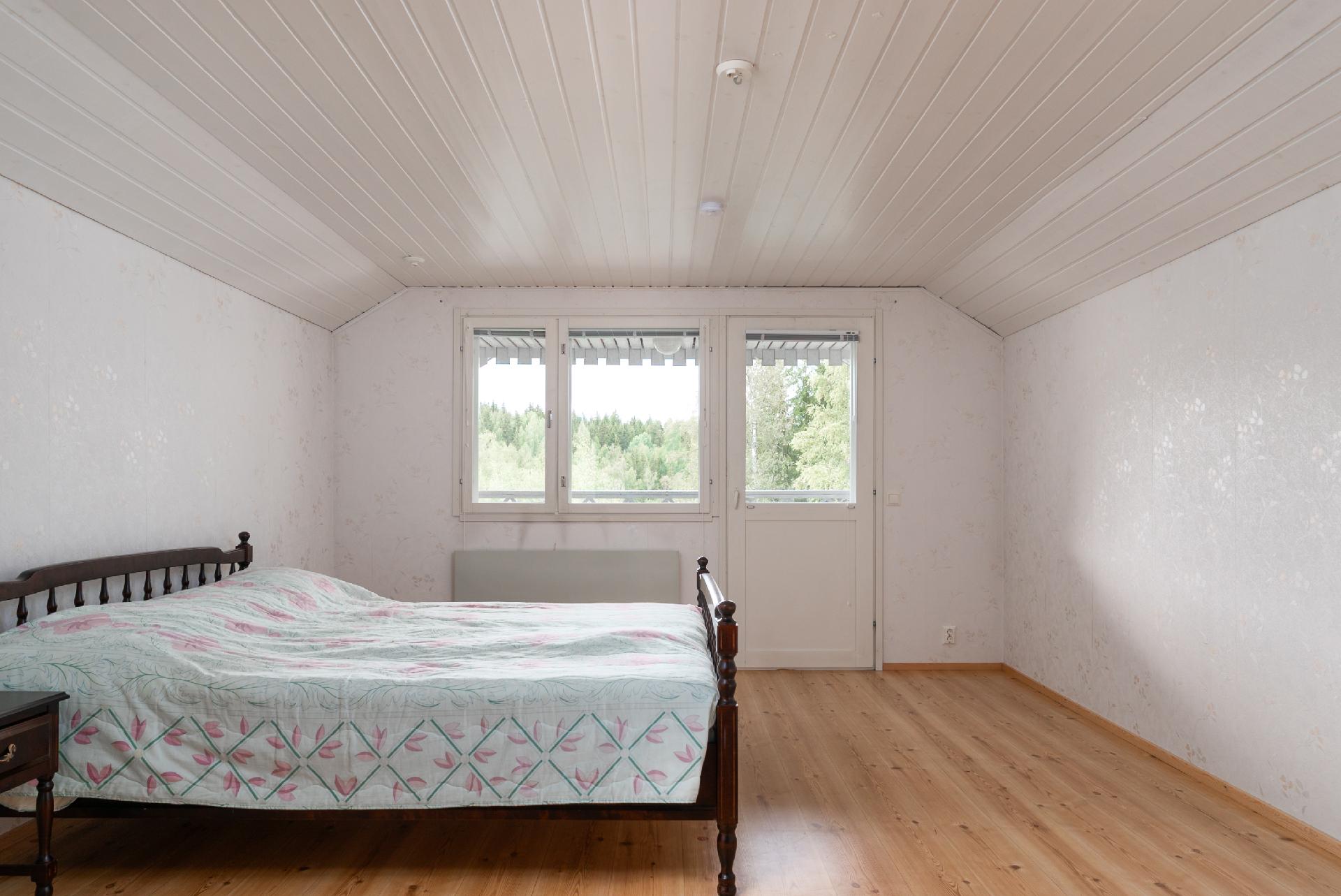 yläkerran makuuhuone