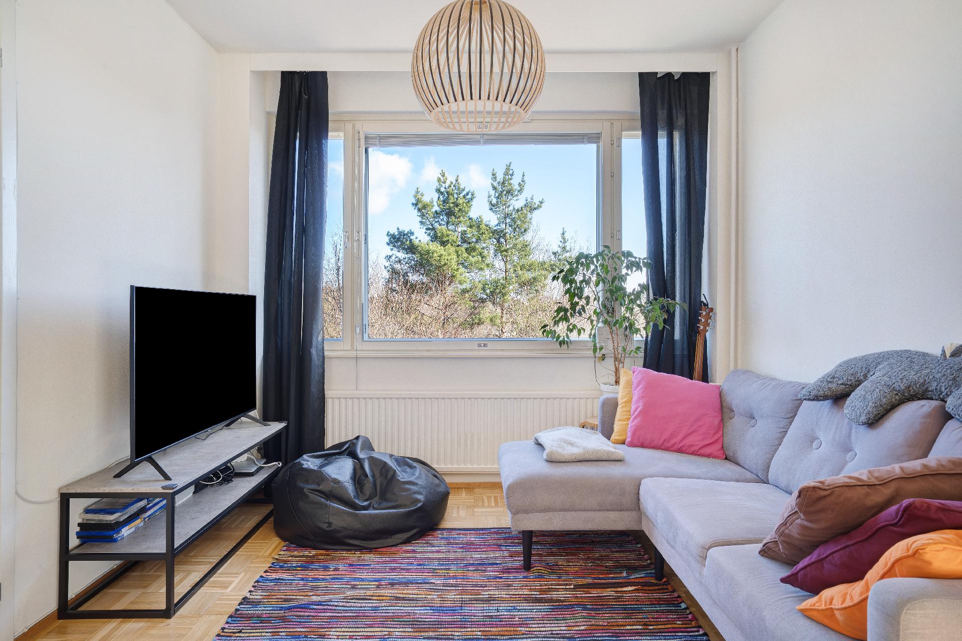 Sulkapolku 6, Pitäjänmäki, Helsinki