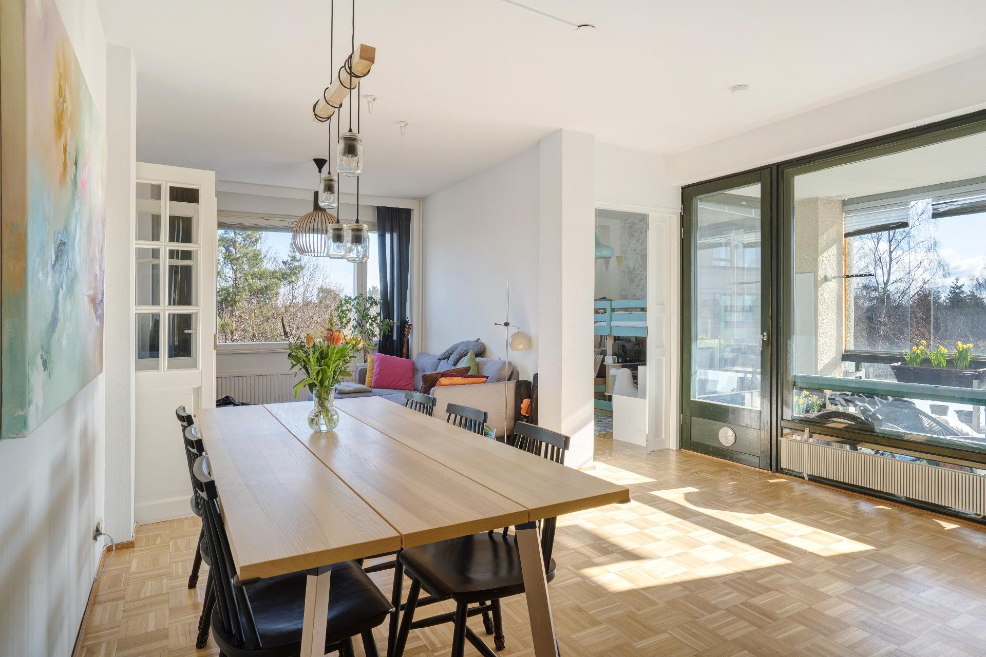 Sulkapolku 6, Pitäjänmäki, Helsinki