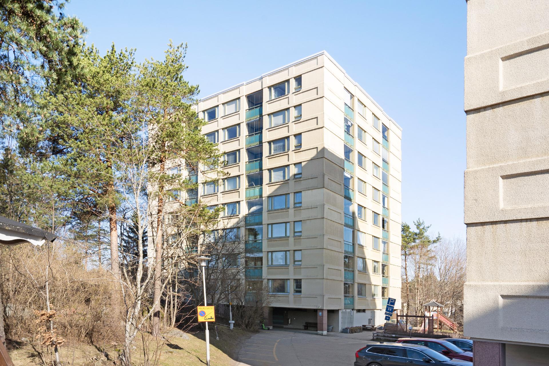 Sulkapolku 6, Pitäjänmäki, Helsinki