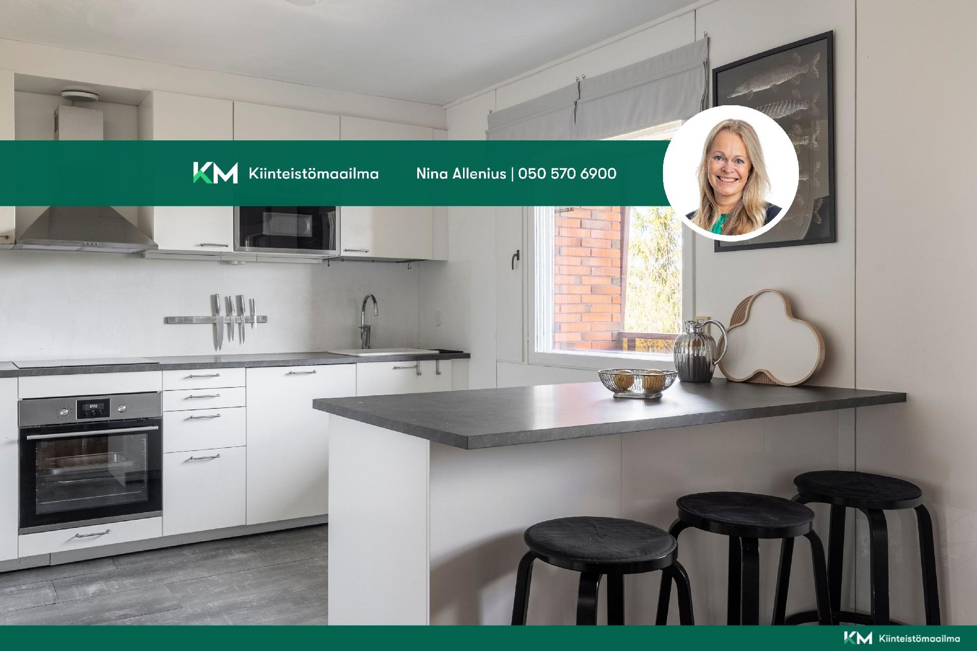 Läntinen koulupolku 8, Kauniainen