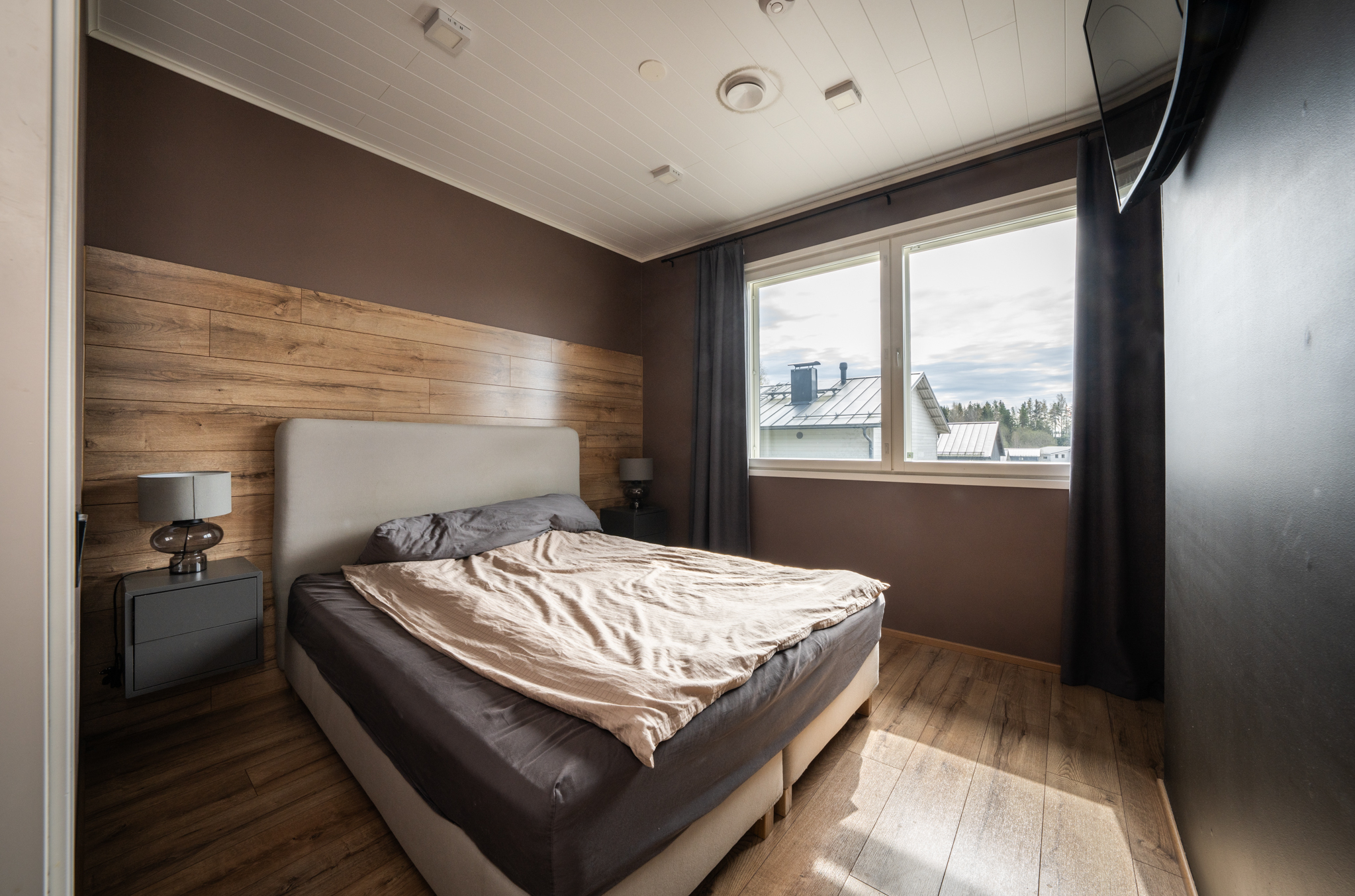 Yläkerran makuuhuone